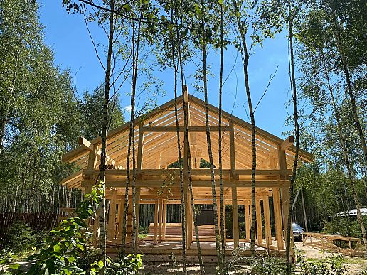 Собран каркас фахверкового дома Сканди Макс